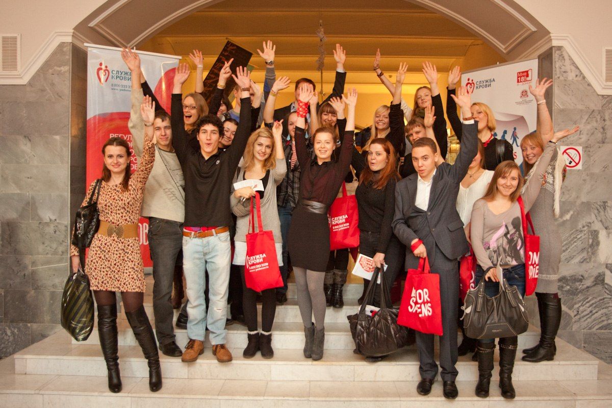 «День донорского совершеннолетия» объединил студентов по всей России 